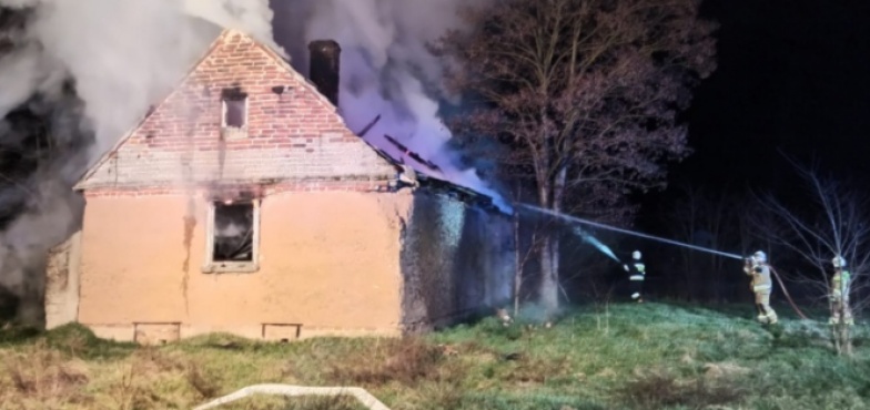 Czy to nie dziwne, że w ciągu tygodnia spłonął już drugi pustostan? 