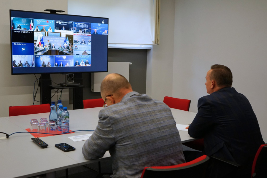 Obowiązują ostrzeżenia pierwszego stopnia o intensywnych opadach deszczu i burzach 