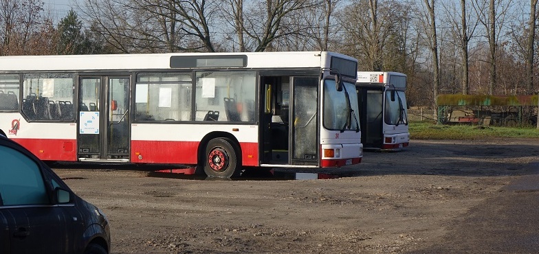 Stanowiska do ładowania autobusów elektrycznych w zajezdni MZK na wiosnę 