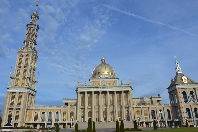 Jak wygląda liturgia w nadzwyczajnej formie rytu rzymskiego? Uczą się tego na warsztatach w Licheniu