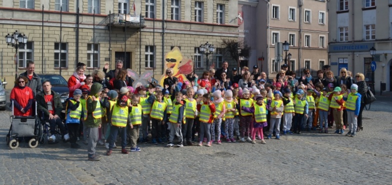 Kurczak i zając na placu Wolności. Zrobiliśmy wielkanocne zdjęcia