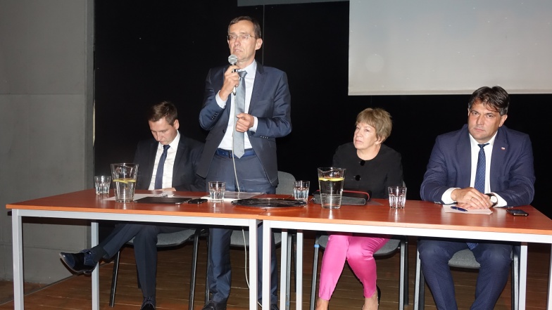 W Koninie powstanie batalion Wojsk Obrony Terytorialnej? Posłowie PiS spotkali się z mieszkańcami