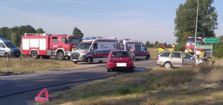 Wypadek w Gozdku. Dwie osoby poszkodowane