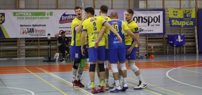 Siatkarze z regionu wracają do gry