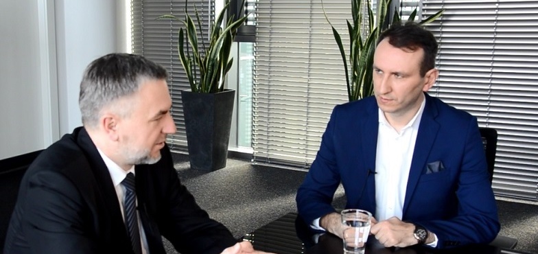 „Bez ściemy” z marszałkiem Markiem Woźniakiem. „Wyniki muzeum w Koninie nie są najlepsze”