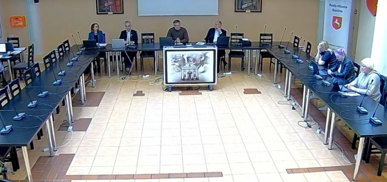 „Tak, będę obrończynią działań Miejskiej Biblioteki Publicznej”. Gorąca dyskusja podczas komisji 