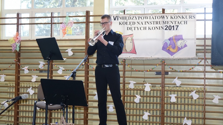 Walczyli o pulpity do nut. Kolędy zagrali na instrumentach dętych