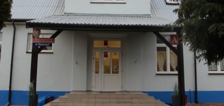 Szkoła jak nowa. Odnowiono elewację
