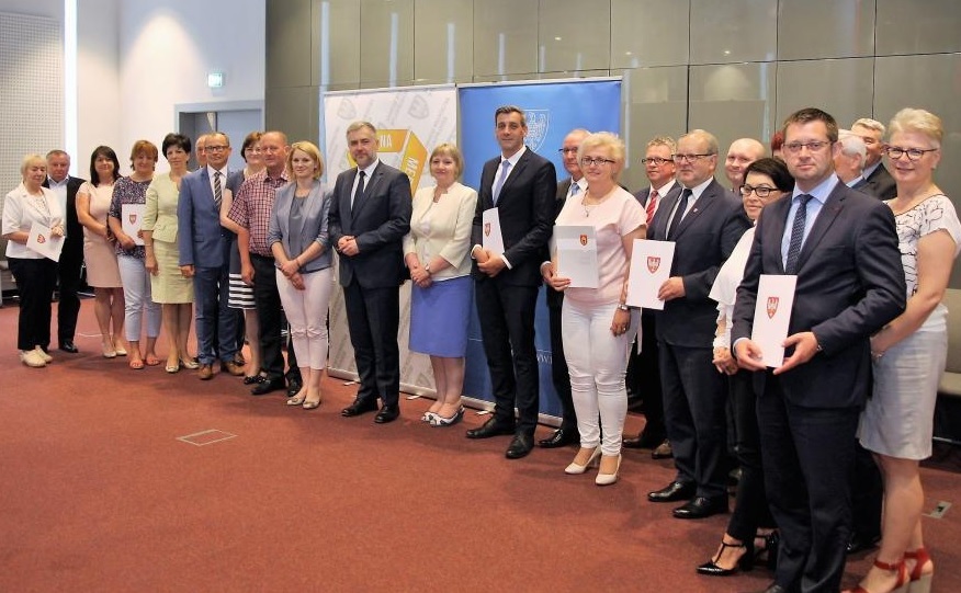 Gminy Stare Miasto i Ślesin z „Szatniami na medal”. Gdzie konkretnie powstaną? 