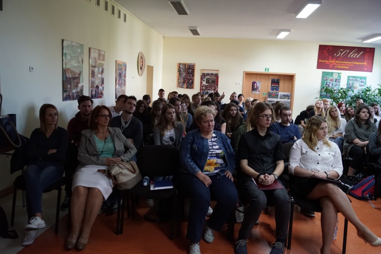 Podróżnik przeprowadził lekcję. Bardzo Kulturalny Gość w szkole
