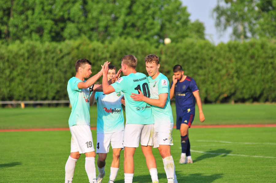 Sokół remisuje z liderem. Wracają do Kleczewa z punktem