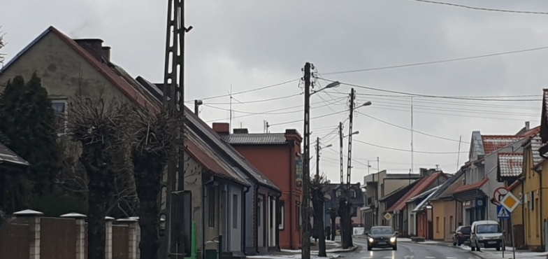 Z kilku ulic w mieście znikną słupy energetyczne. Będą nowe chodniki i miejsca parkingowe?  