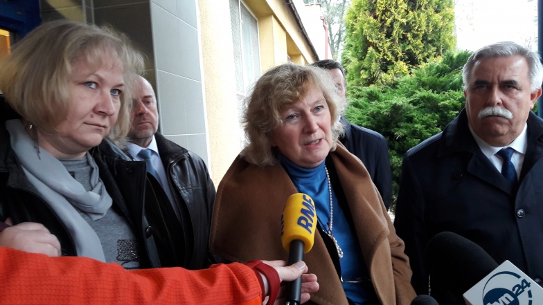 Nadzwyczajne posiedzenie Rady Pedagogicznej w Gimnazjum nr 6. –  Były pewne nieprawidłowości – mówi kurator oświaty 