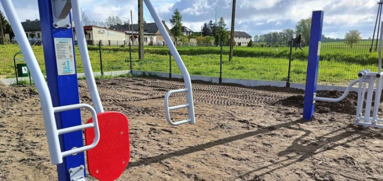 Nowe atrakcje na placach zabaw w gminie Osiek Mały