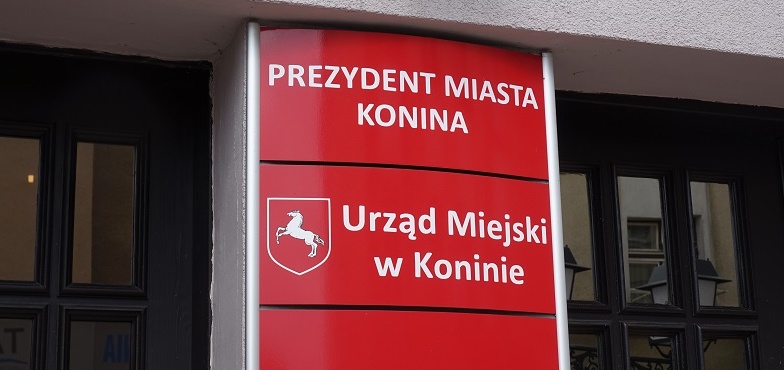 Z prywatnymi firmami o budowie cmentarza. Prezydent ogłosił dialog techniczny 