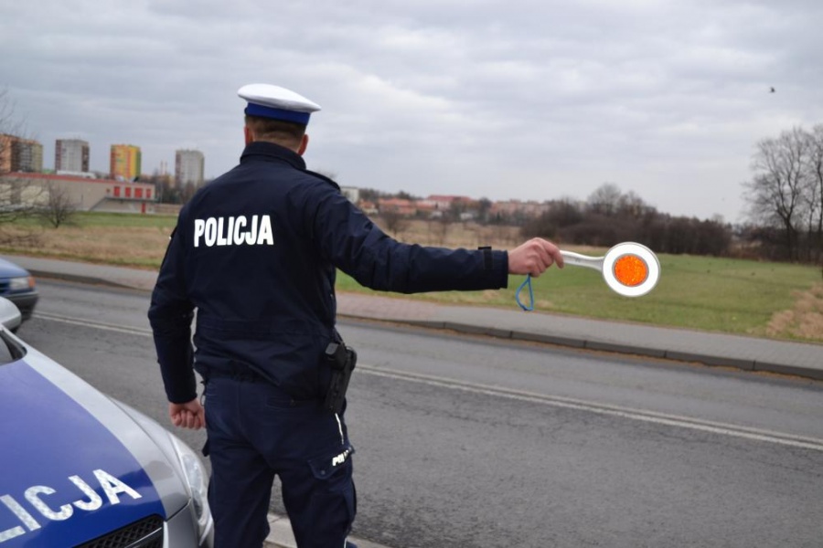 Przekroczył prędkość o 60 km/h. 23-latek pędził w Kłodawie 