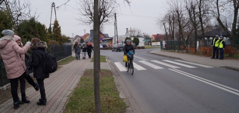 „Nie zabijaj, nie daj się zabić”. Policjanci i uczniowie o bezpieczeństwie na drodze   
