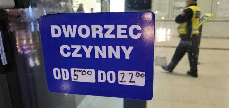 Jest prośba do ministra infrastruktury. „Wydłużenie godzin otwarcia dworca zdecydowanie poprawi jakość obsługi podróżnych”