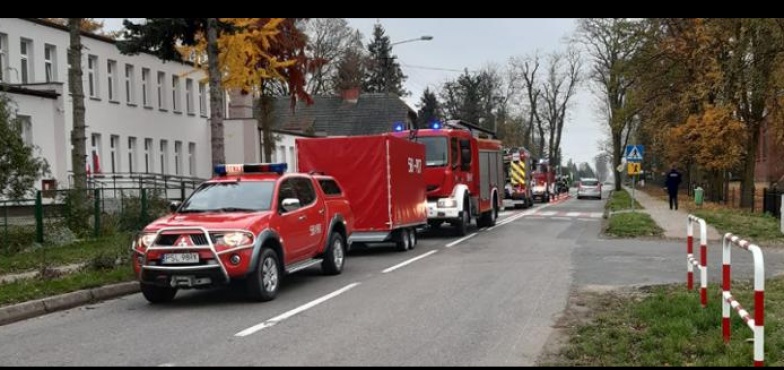 Ładunek chemiczny w plecaku przedszkolaka? Strażacy ewakuowali wszystkich z budynku  