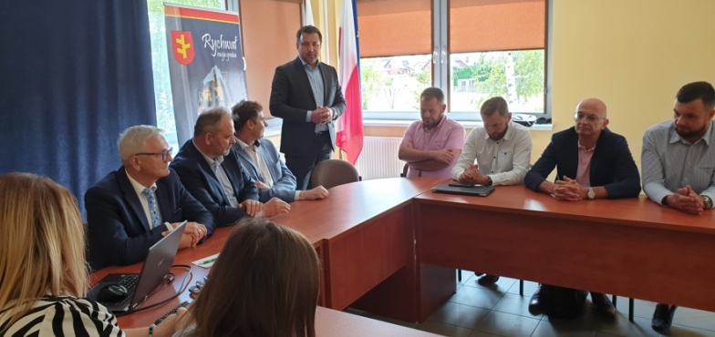 Z korzyścią dla  mieszkańców i środowiska. Instalacje fotowoltaiczne w kilku gminach