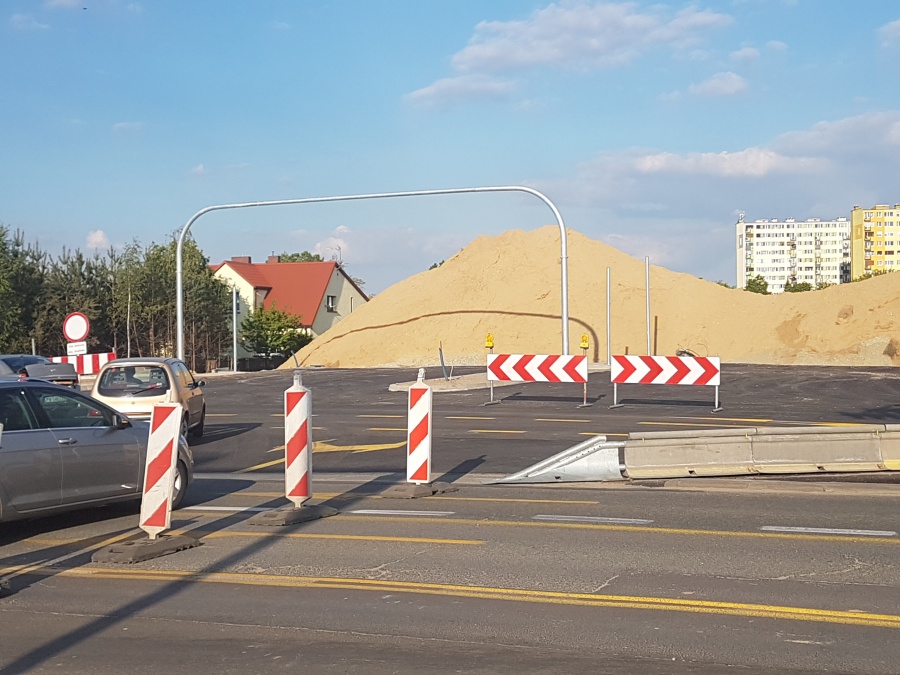 Korekta zmiany organizacji ruchu na skrzyżowaniu ul. Przemysłowa z Paderewskiego 
