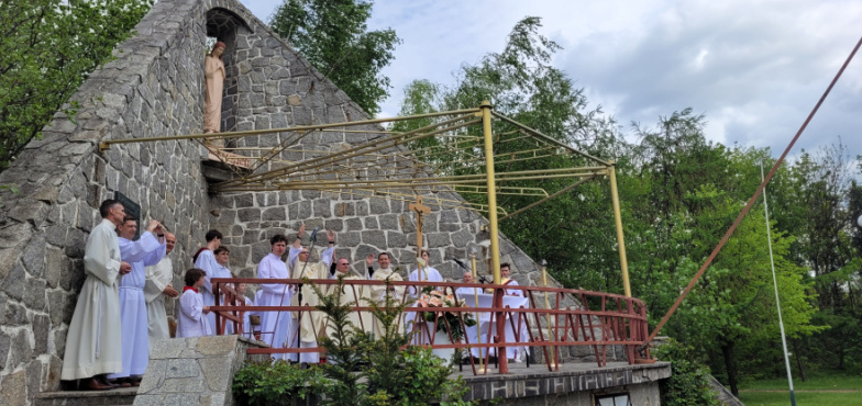Przy kościele w Koninie zostanie wybudowany magazyn żywności Caritas  