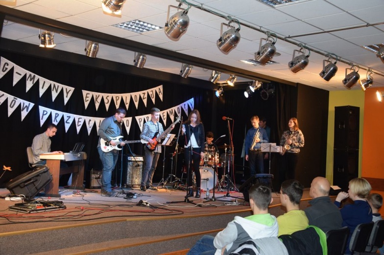 Muzycznie rozkręcali kulturalny Kazimierz. Młodzi na scenie GOK-u