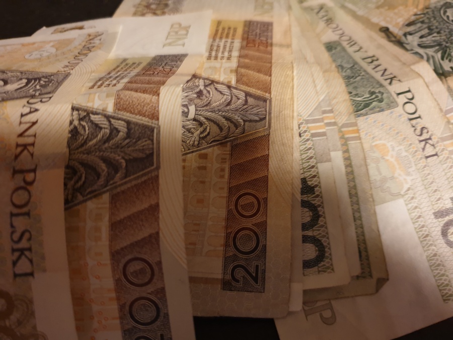 Policjanci poszukują właściciela sporej kwoty pieniędzy