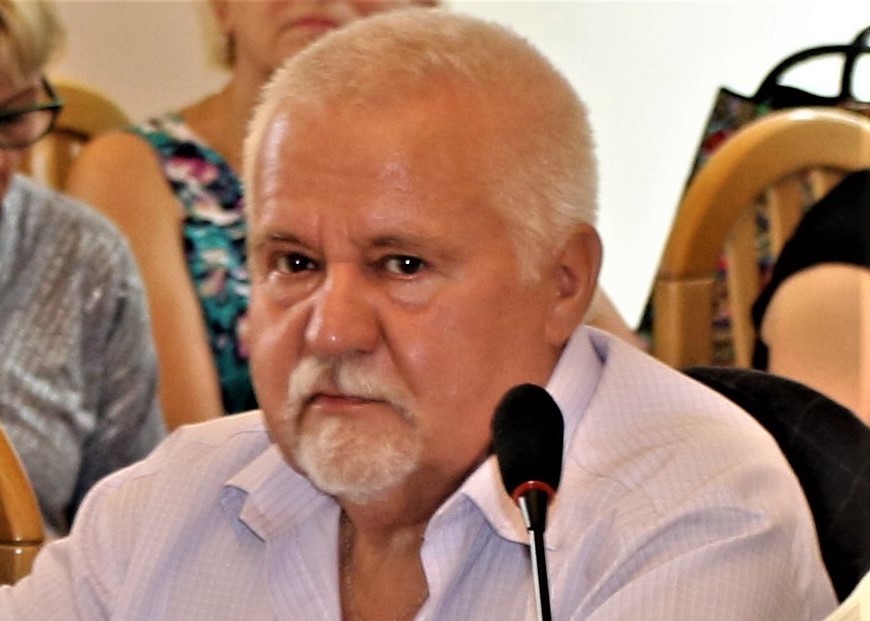 Uchwała została przyjęta minimalną większością głosów. Ryszard Borysiewicz w gronie wyróżnionych