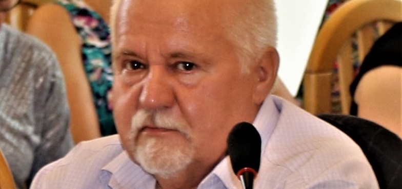 Uchwała została przyjęta minimalną większością głosów. Ryszard Borysiewicz w gronie wyróżnionych
