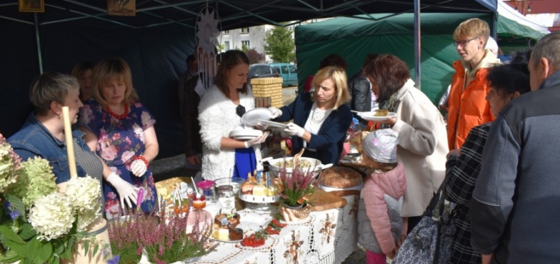 Moc regionalnych smaków na rynku w Ślesinie