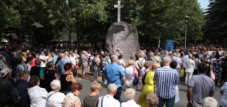  Tysiące osób przybyły na spotkania trzeźwościowe do Lichenia. Dla kogo w tym roku „Pelikan”? 