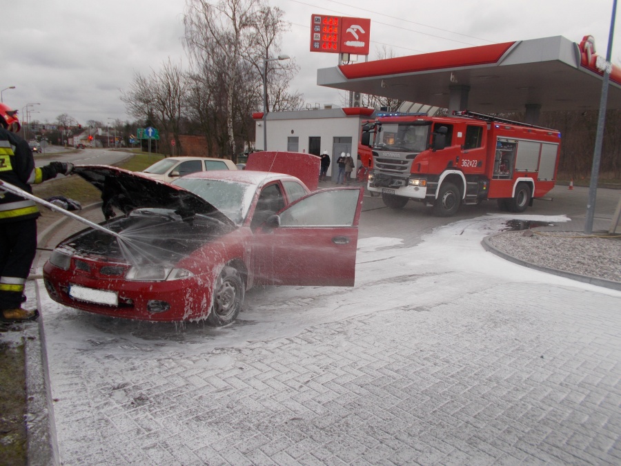 Przez tydzień strażacy ugasili 12 pożarów. Uratowali majątek wart ponad 2 miliony 
