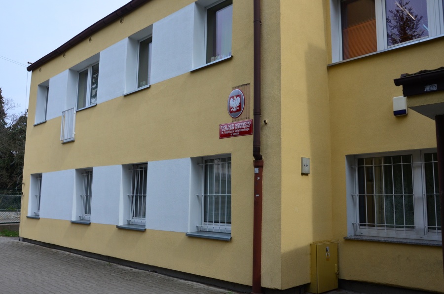 W szkole złożą silnik samochodu. „Budowlanka” otworzyła drzwi
