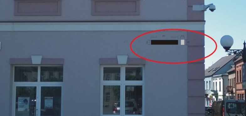 Problemy w sprawie tablicy z wyświetlaczem stężenia szkodliwych pyłów. Konserwator zabytków ma wątpliwości
