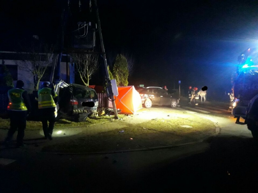 Śmiertelny wypadek w Modlibogowicach. Zginął 34-letni kierowca forda