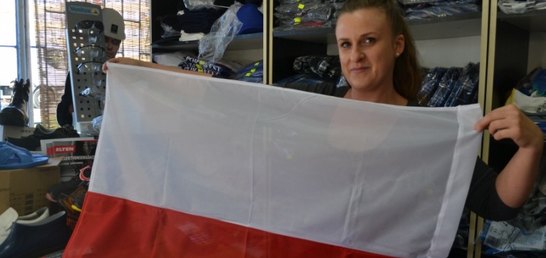 – Gdzie kupimy flagę w Koninie? – pytają mieszkańcy