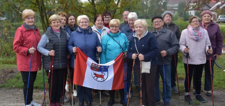 Rajd Nordic Walking dla dobrskich seniorów