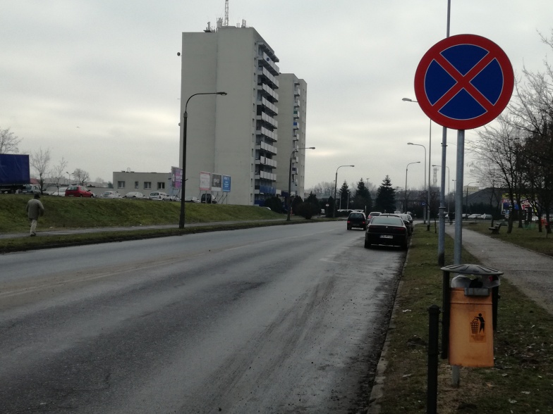 Wzdłuż ul. Chopina - parkować czy nie? Znaki wprowadzają w błąd