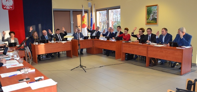 „Nie jest to budżet radości, ale nie dopuścimy, żeby w gminie działo się mniej, niż do tej pory”