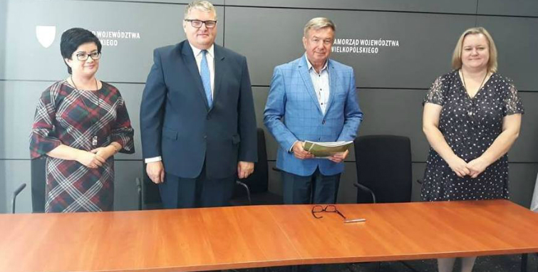 Umowa podpisana. Na „Malcie” i w Trębach Starych powstaną ścieżki i tablice edukacyjne
