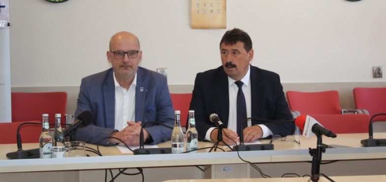 Wiceminister z PiS  nazywa polityków PO hamulcowymi