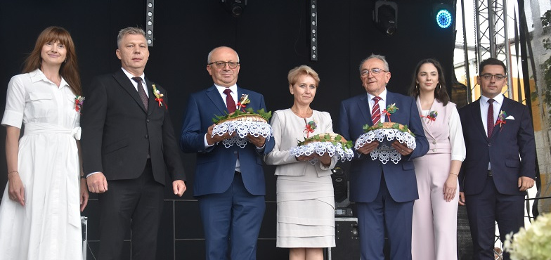 „Rolnictwo to przekazywana z pokolenia na pokolenie miłość do pracy”. Dożynki Powiatowo-Gminno-Parafialne w Rzgowie