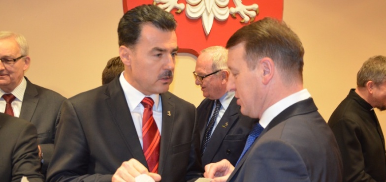Wigilia bez podziału na lewicę, prawicę, opozycję i koalicję. W ratuszu znów podzielili się opłatkiem 