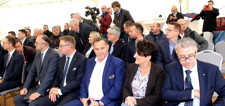 Konferencja na terenach pokopalnianych. W planach kilkaset megawatów energii odnawialnej