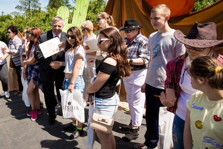 Westernowe miasteczko i kowbojskie kapelusze. W specjalnym ośrodku jak na Dzikim Zachodzie