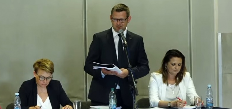 Burmistrz z jednogłośnym wotum zaufania i absolutorium. „Dziękuję wam za zrozumienie, my się po prostu dogadujemy”