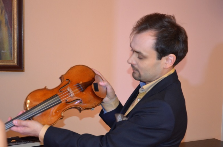 Janusz Wawrowski nagrał płytę na słynnym Stradivariusie. Premiera już 30 listopada 