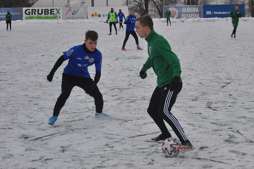 Pierwszy sparing na remis. Sokół zagrał na śniegu