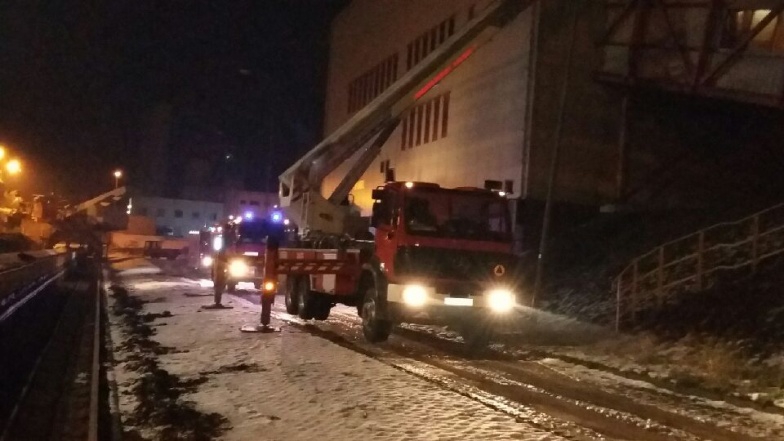 Pożar w elektrowni Pątnów. Pali się pył węglowy